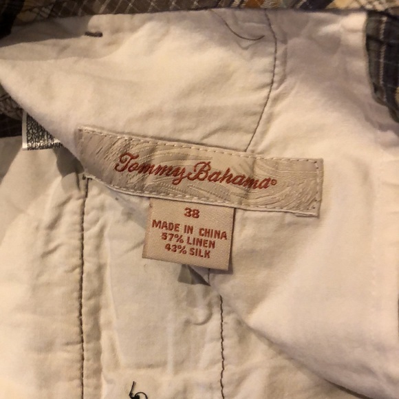 Tommy Bahama dress shorts - Picture 4 of 4
